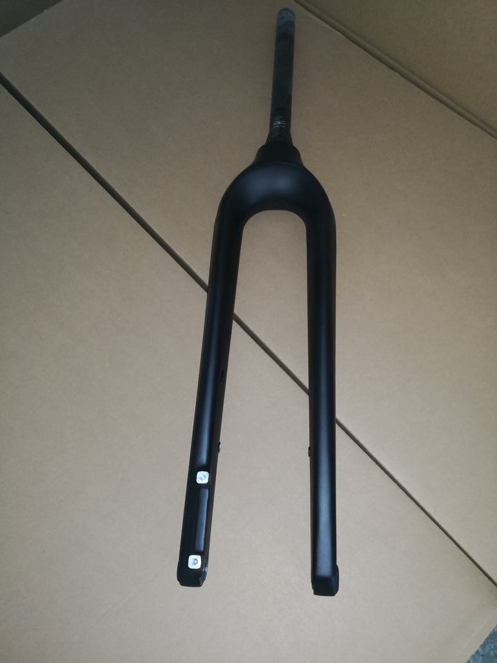 Carbon Fiber Fork - 29 inch Through Axle